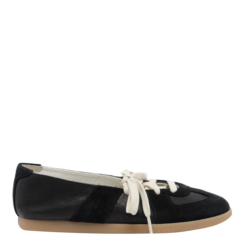 Maison Margiela Women's Calf Leather Ballet Flats in Black
