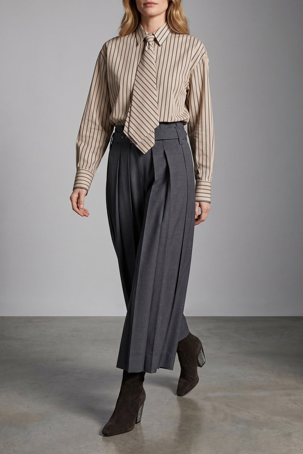Brunello Cucinelli Women's Shirt with tie in Beige - image 2