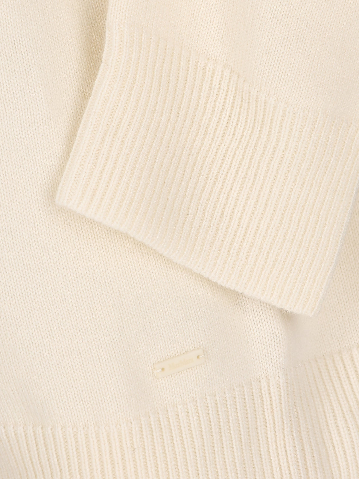 Max Mara Women's Cashmere Hooded Jumper in White - view 4