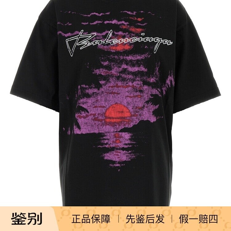 Balenciaga Women's T-Shirt in Black