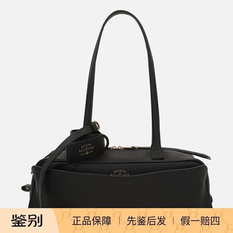 Balenciaga Women's Carrie Small Bag in Black