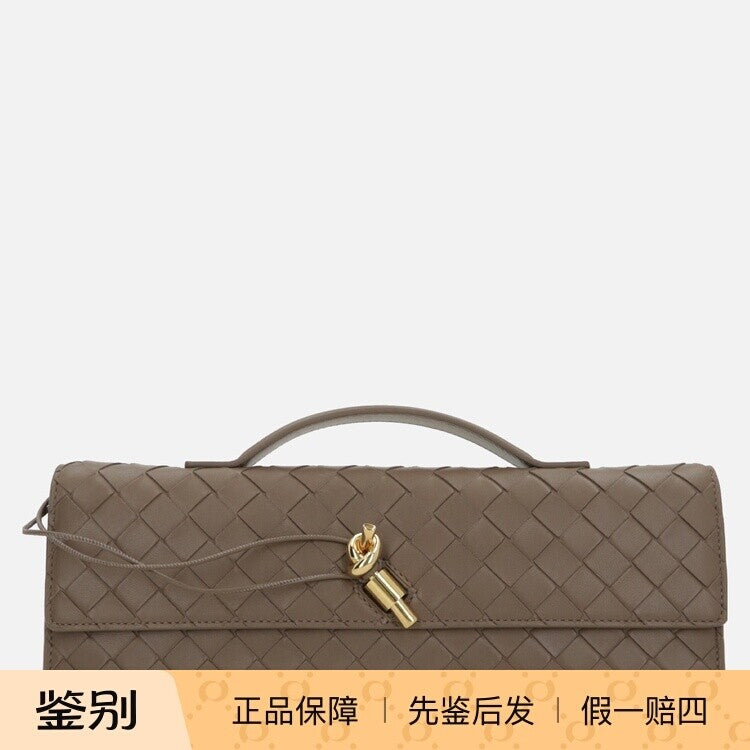 Bottega Veneta Women's Andiamo Clutch Clutch in Brown
