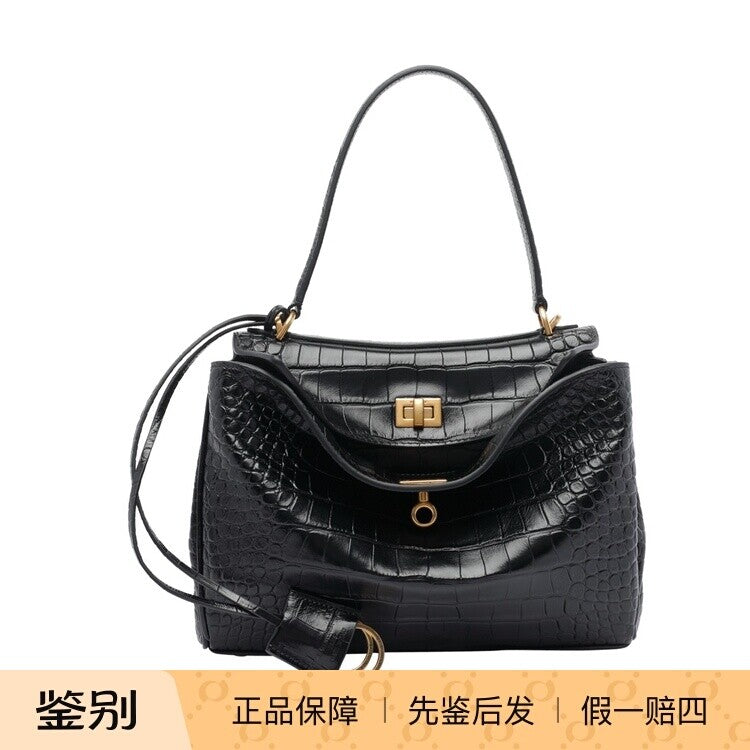 Balenciaga Women's Rodeo S Small Shoulder Bag in Black