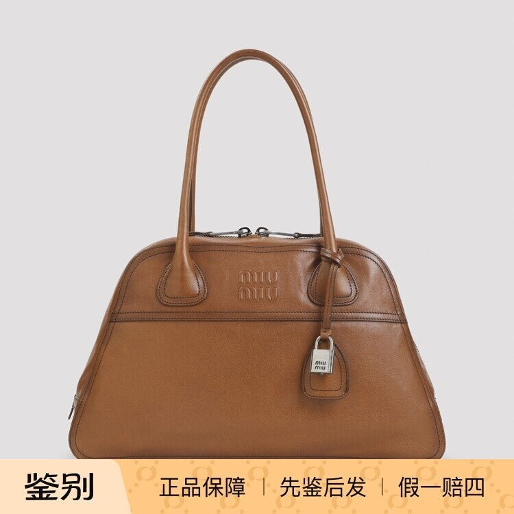 Miu Miu Women's Vivant Shoulder Bag in Brown
