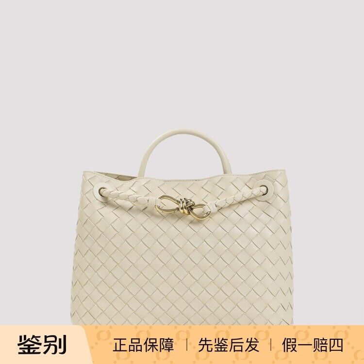 Bottega Veneta Women's Andiamo Medium Shoulder Bag in White