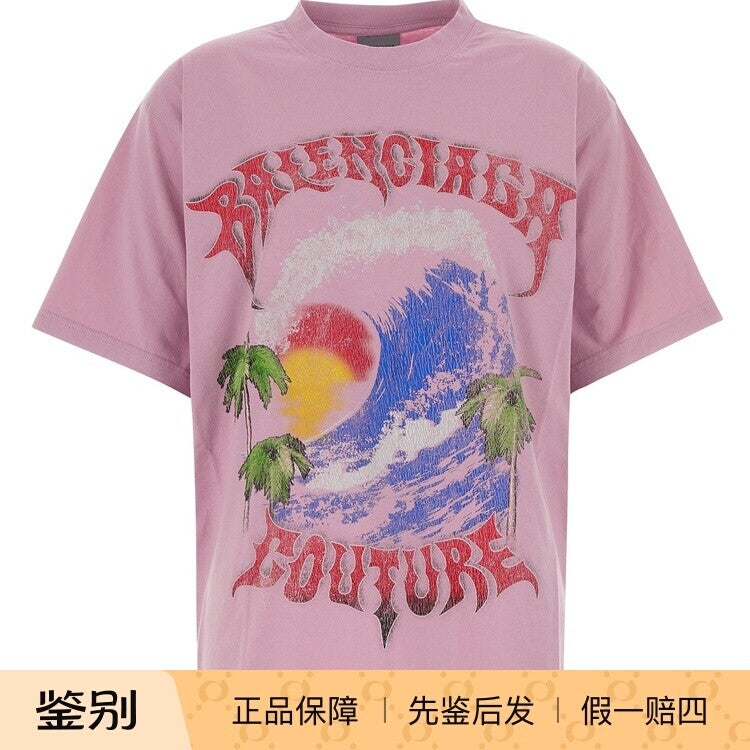 Balenciaga Women's T-Shirt in Pink