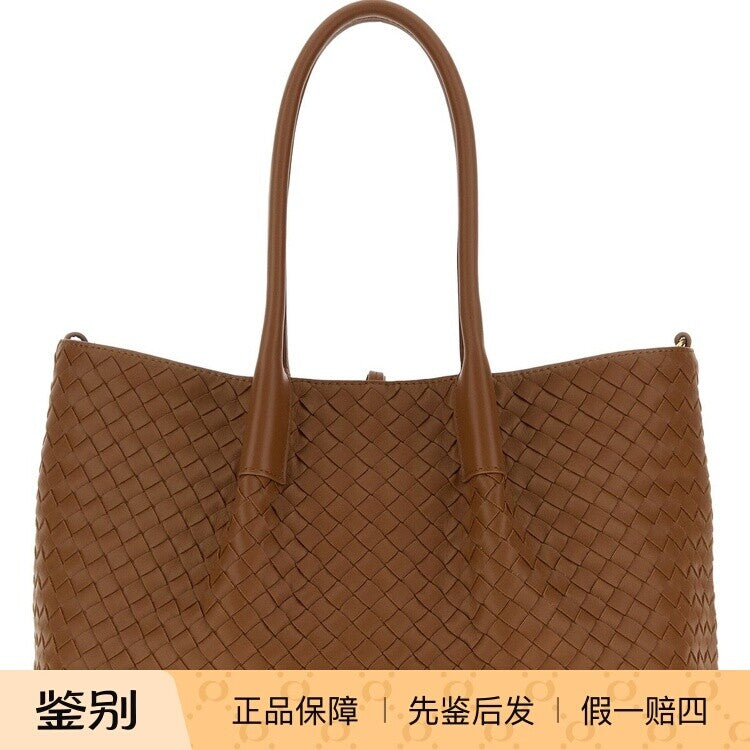 Bottega Veneta Women's Bv Pinacoteca Medium Bag