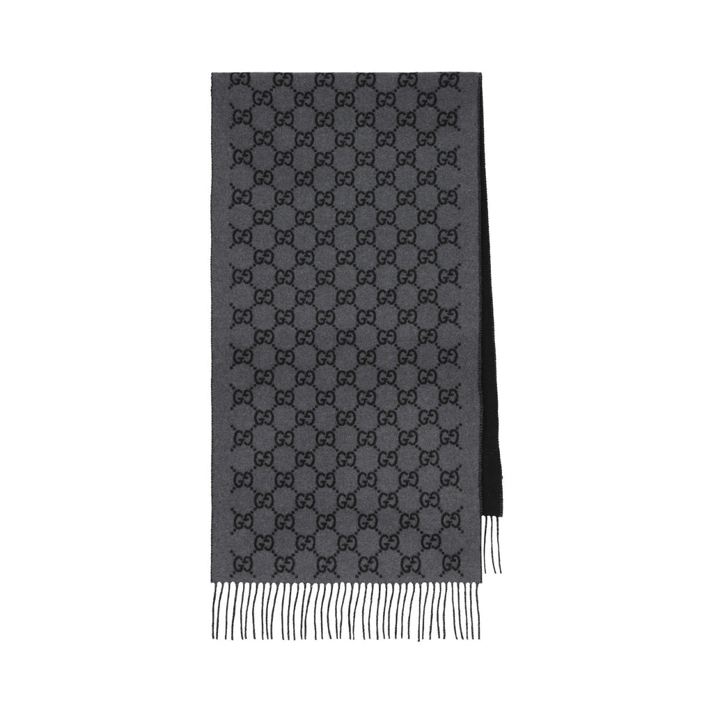 Gucci Men's Scarf in Grey