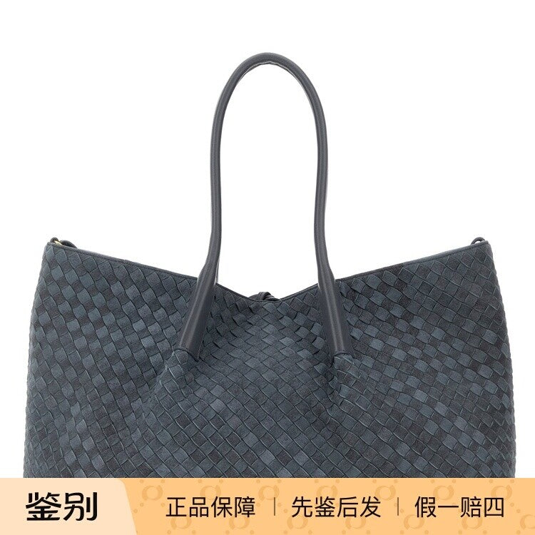 Bottega Veneta Women's Bv Pinacoteca Large Bag in Blue