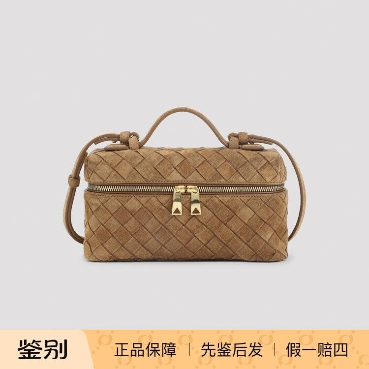 Bottega Veneta Women's Bang Bv Shoulder Bag in Brown