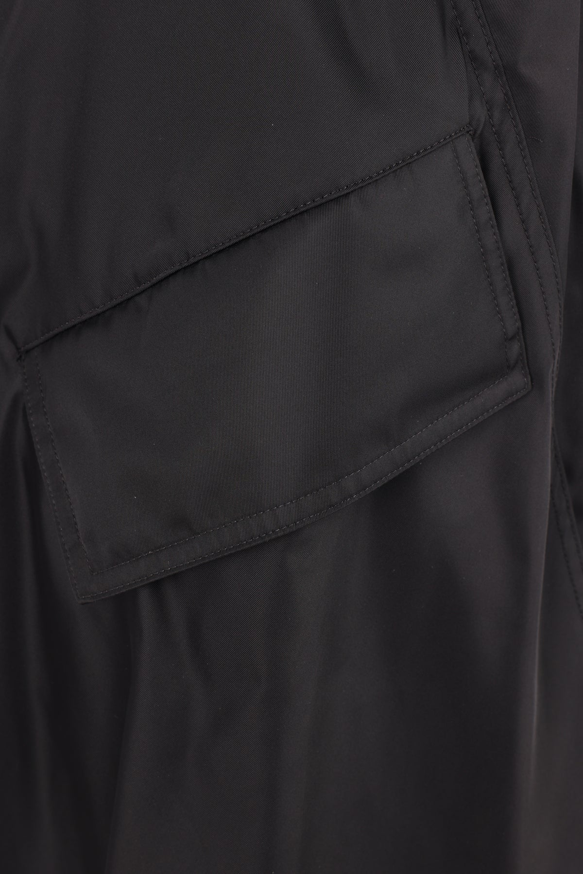 Alaia Women's Trousers in Black