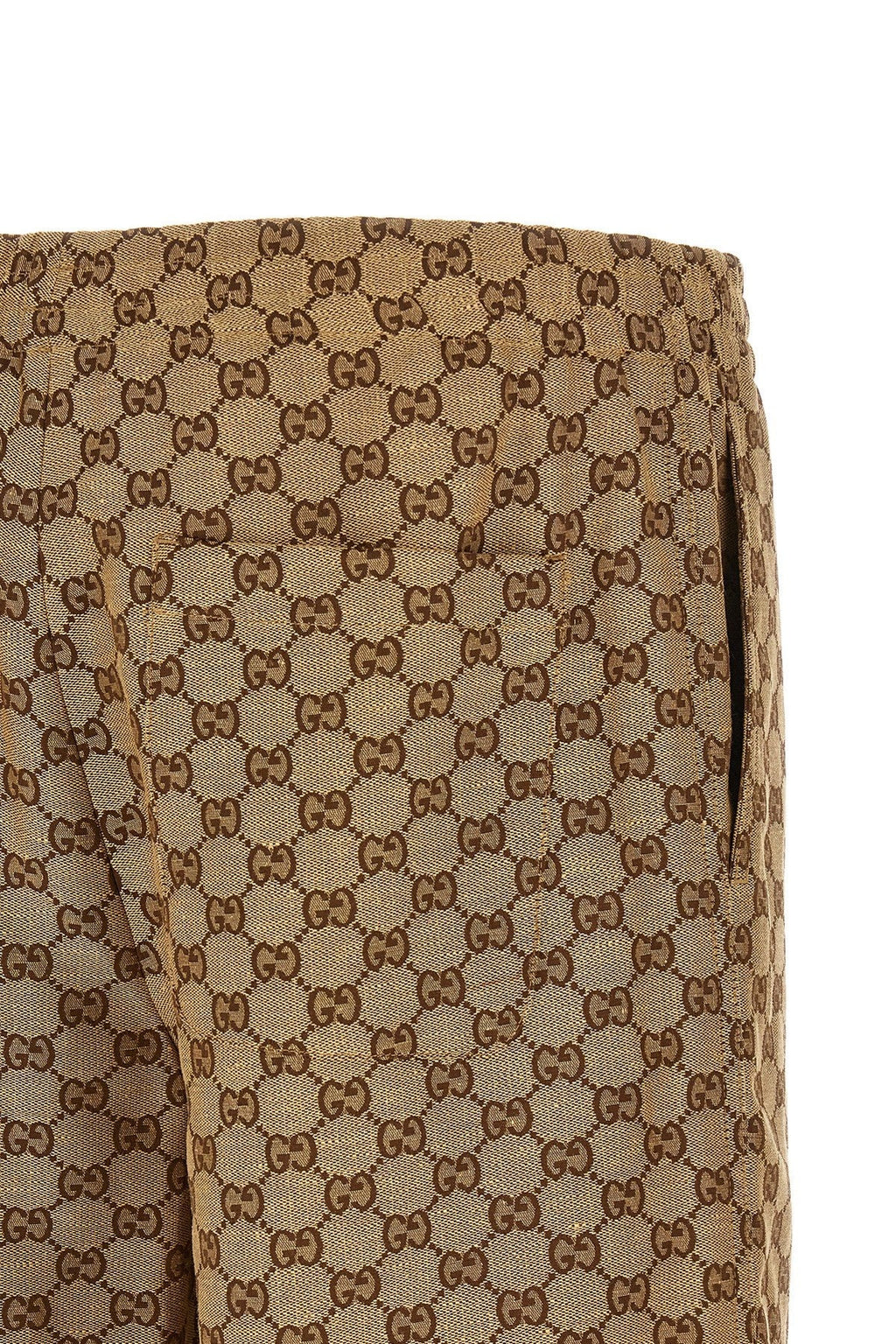 Gucci Men's Shorts in Beige