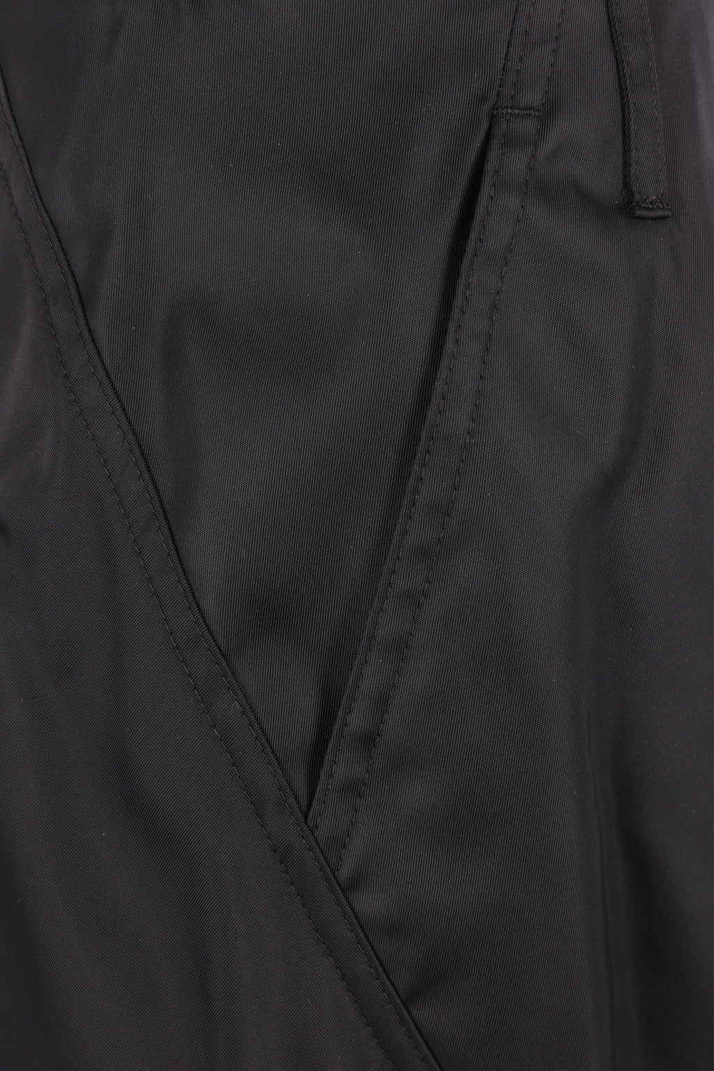 Alaia Women's Trousers in Black