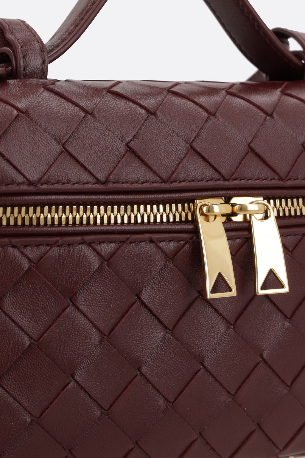 Bottega Veneta Women's Crossbody Bag in Barolo
