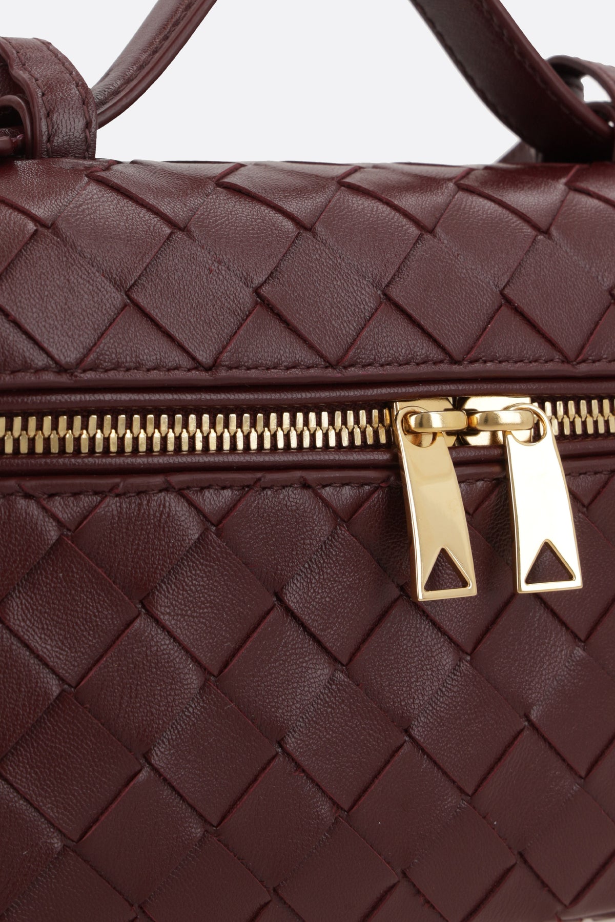 Bottega Veneta Women's Crossbody Bag in Barolo
