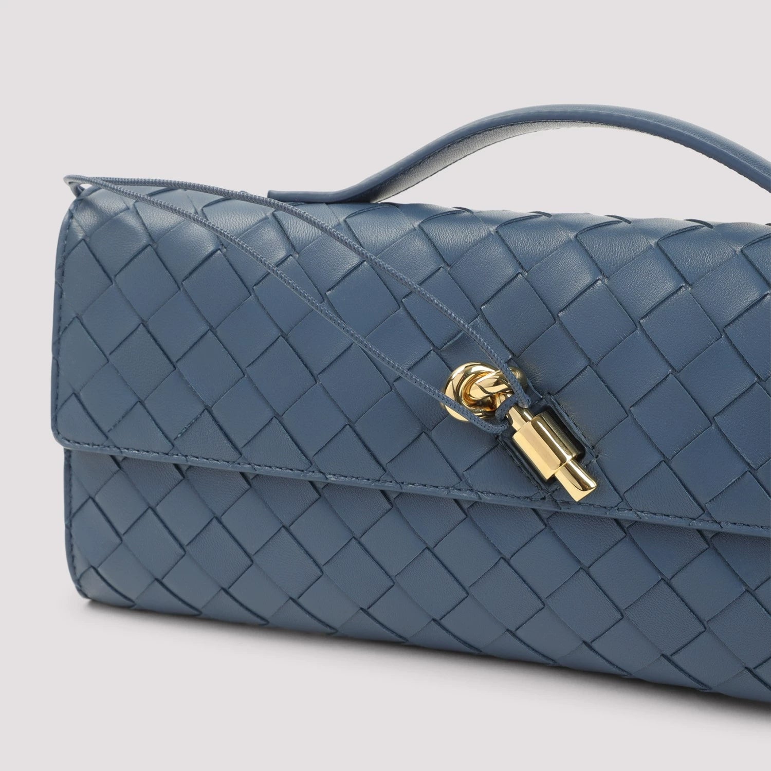 Bottega Veneta Women's Andiamo Clutch Clutch in Blue