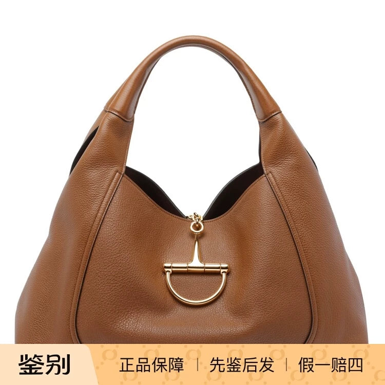 Gucci Women's Maxi Softbit Bag in Brown