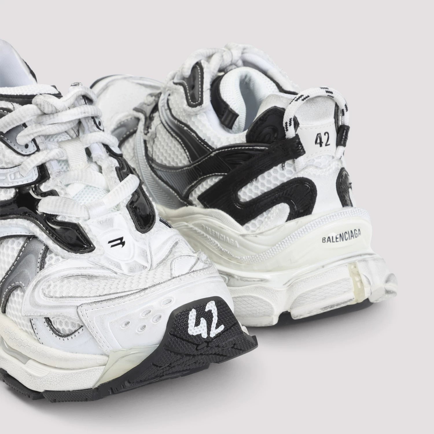Balenciaga Men's Runner 2 Sneakers in Black