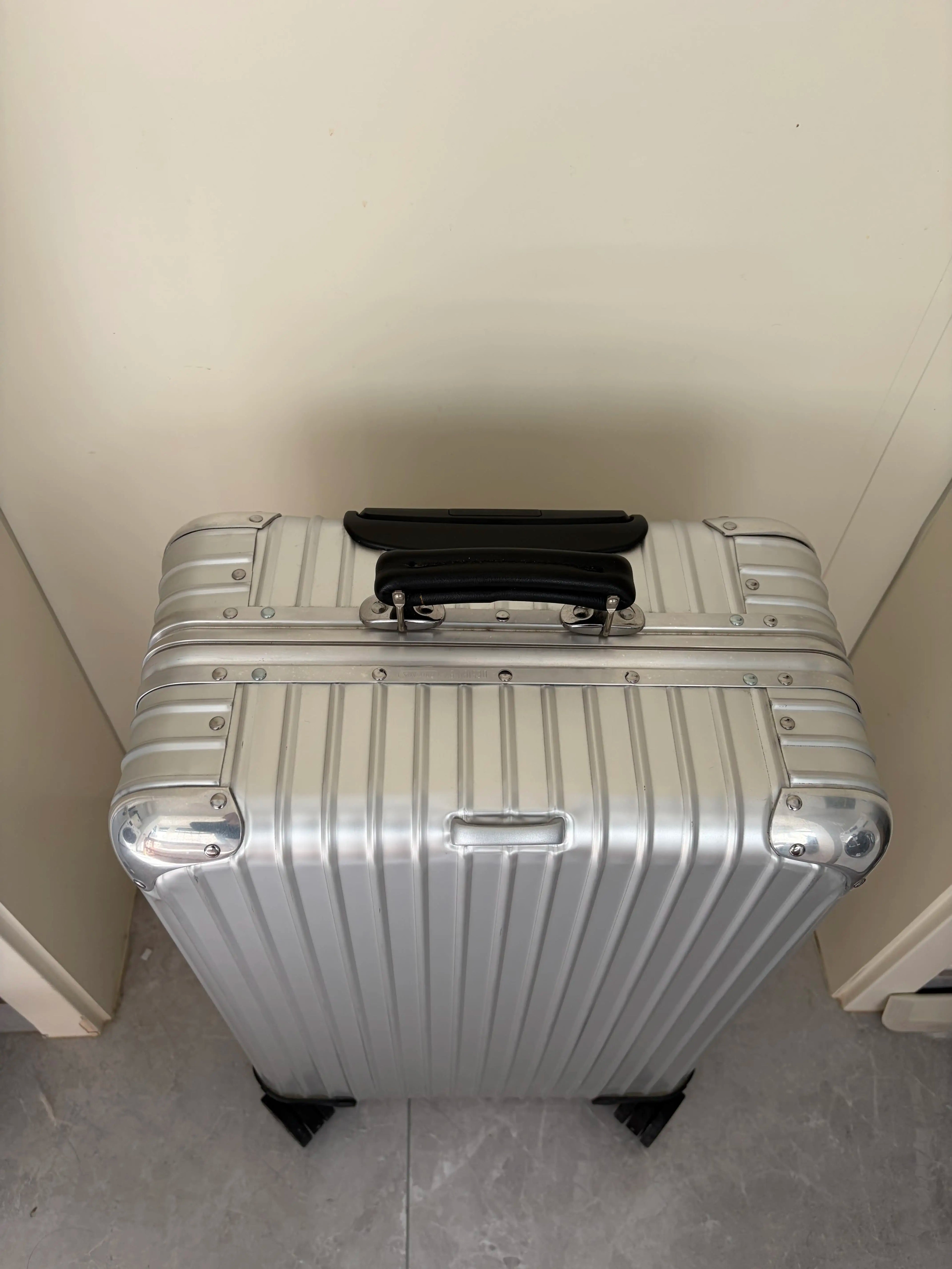 Rimowa Rimowa X Manufactum Medium Item