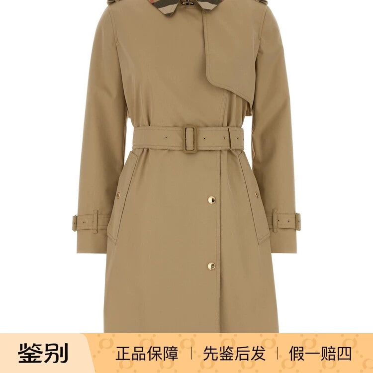 Burberry Women's Sandridge Trench Coat in Beige