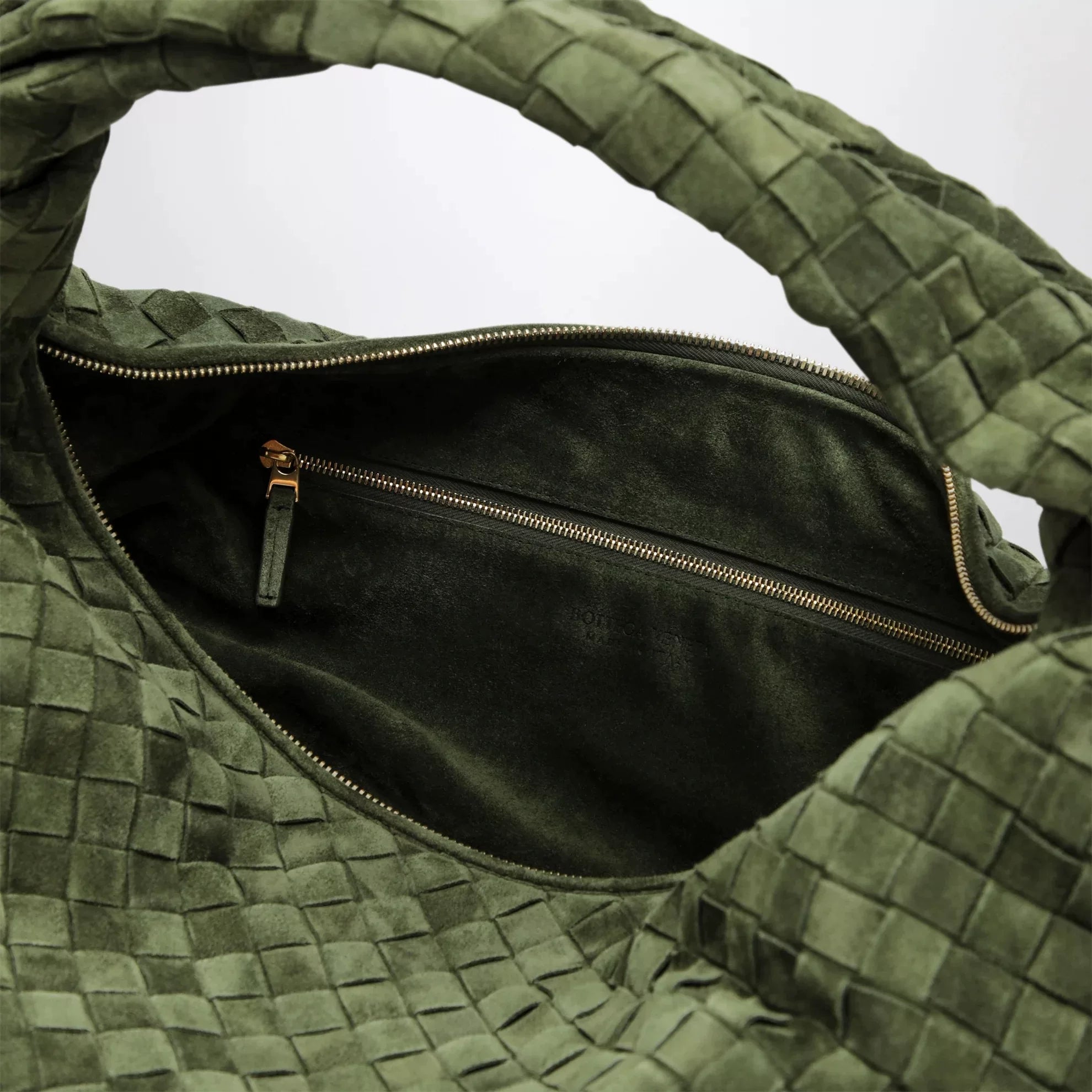 Bottega Veneta Women's Bv Jodie Large Handbag in Green