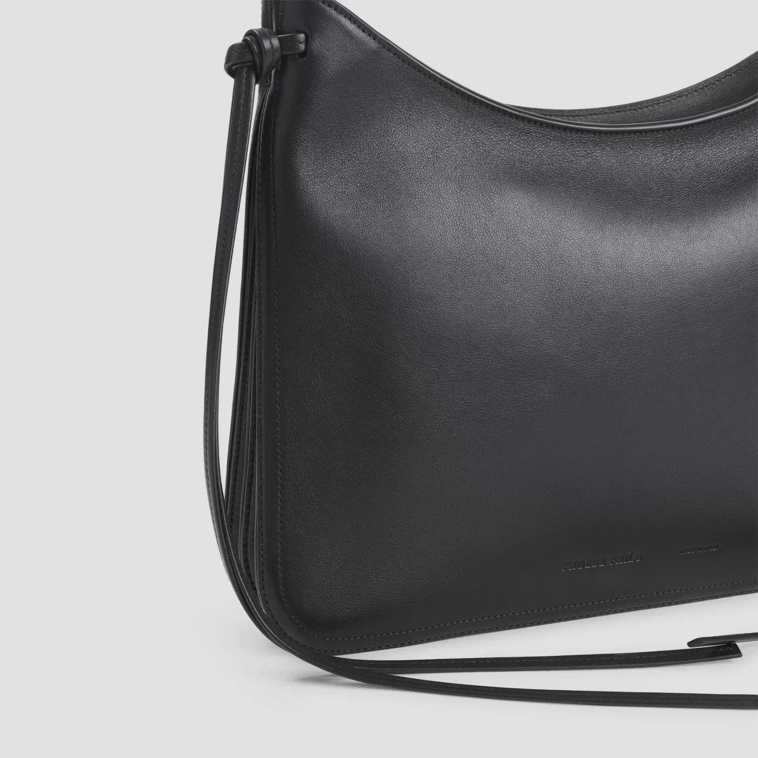 Phoebe Philo Women's Gig Medium Shoulder Bag in Black