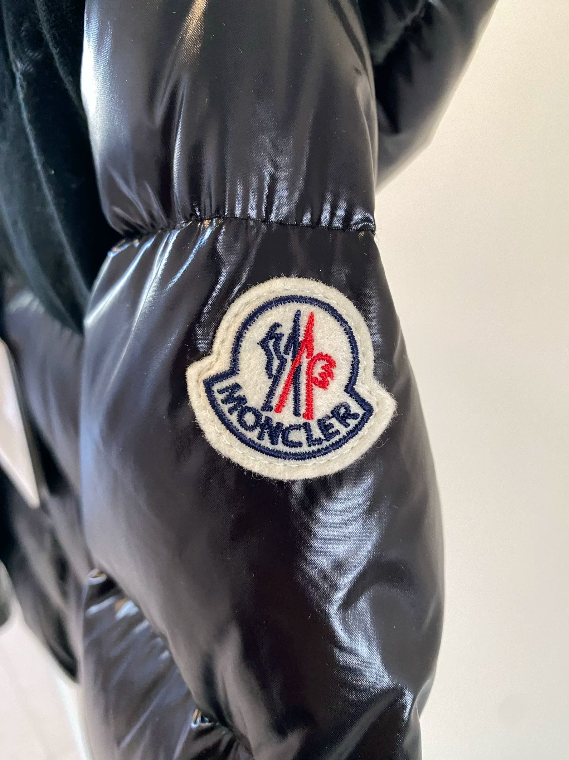 Moncler Women's Paspale Down Jacket in Black