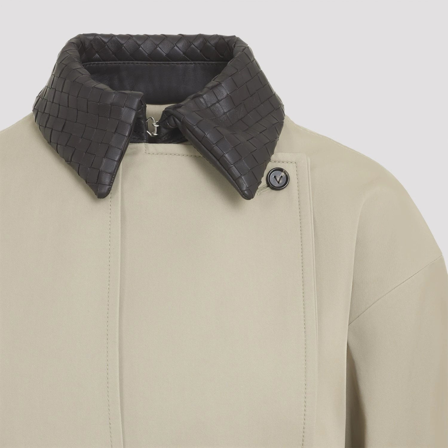 Bottega Veneta Women's Trench Coat in Beige