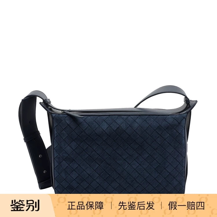 Bottega Veneta Men's Tribeca Bv Bag
