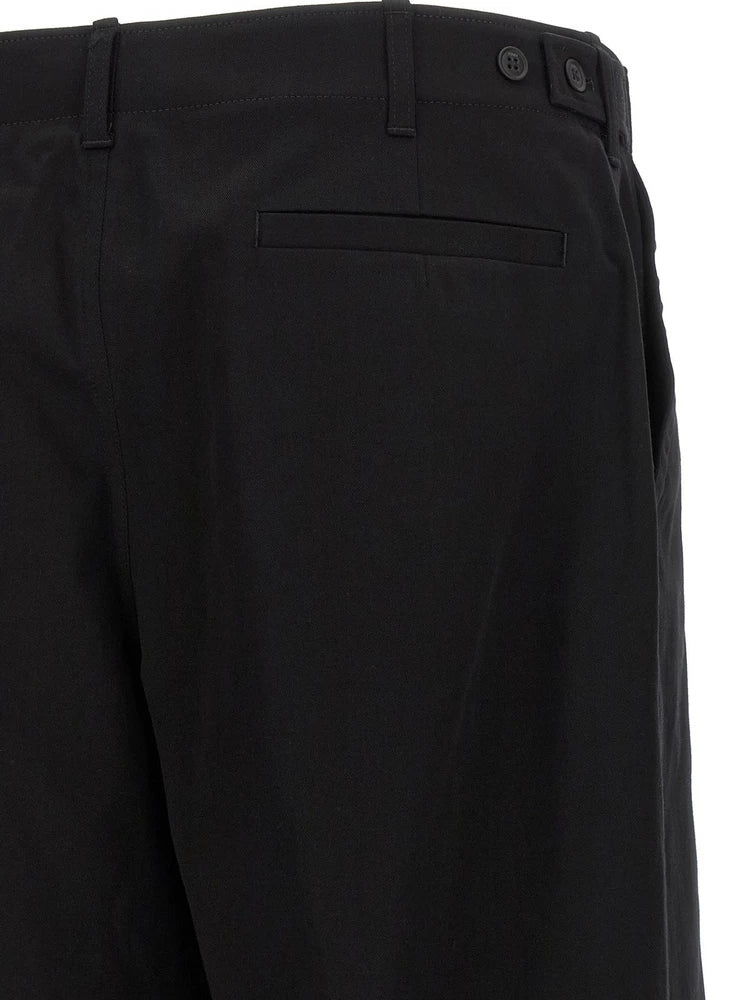 Fendi Men's Casual Pants in Black