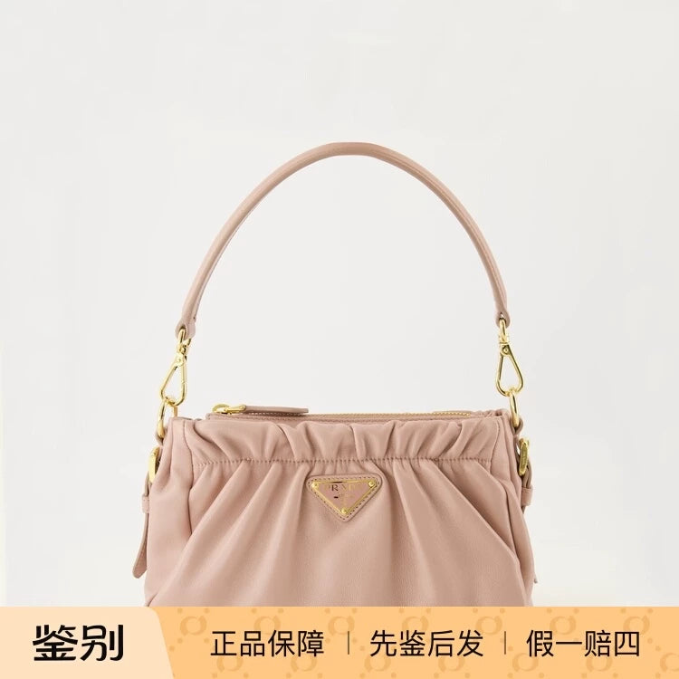 Prada Women's Mini Handbag in Pink