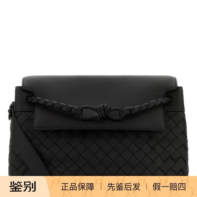 Bottega Veneta Men's Andiamo Bv Small Bag