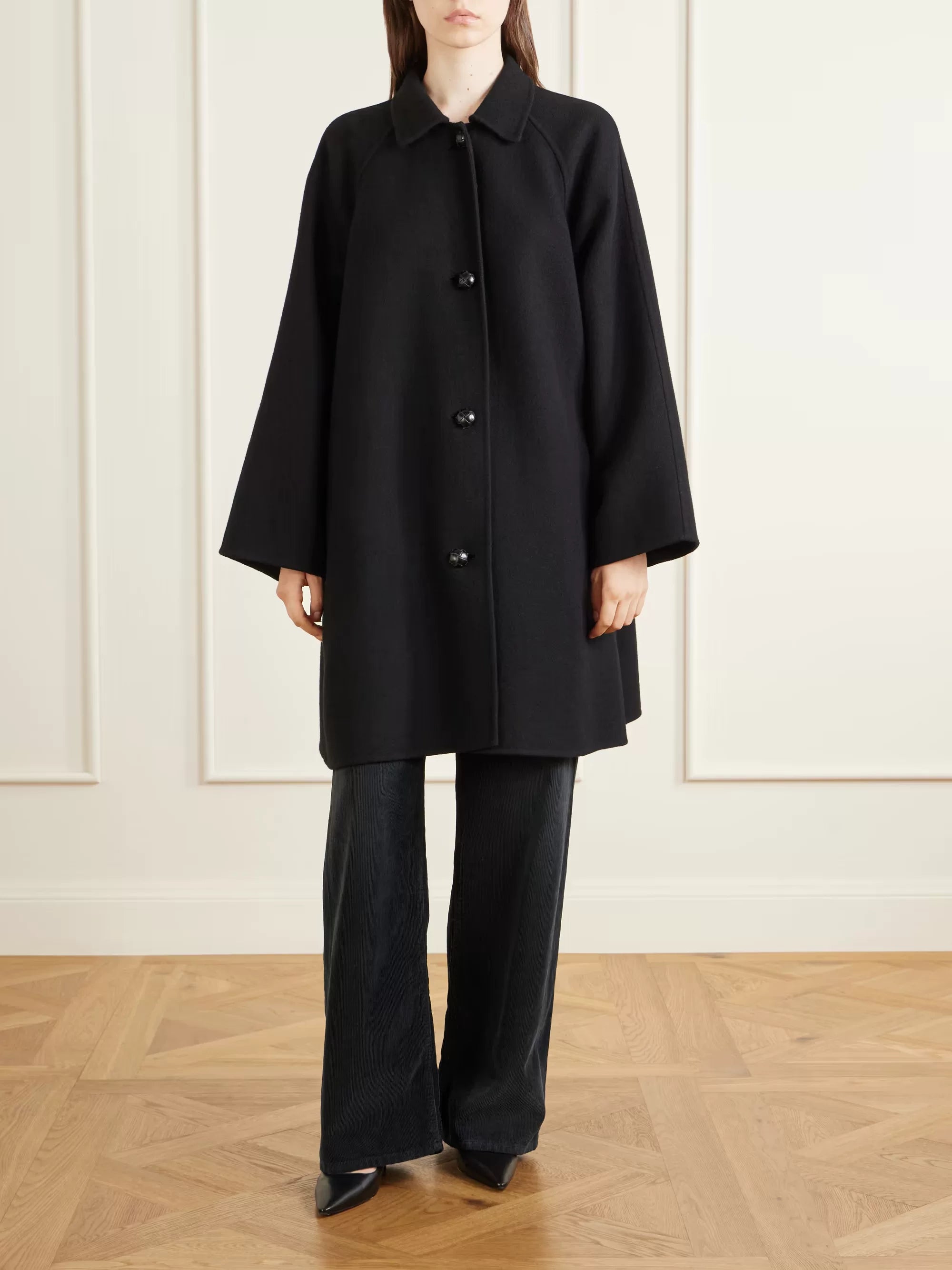 The Row Women's Ina Coat in Black