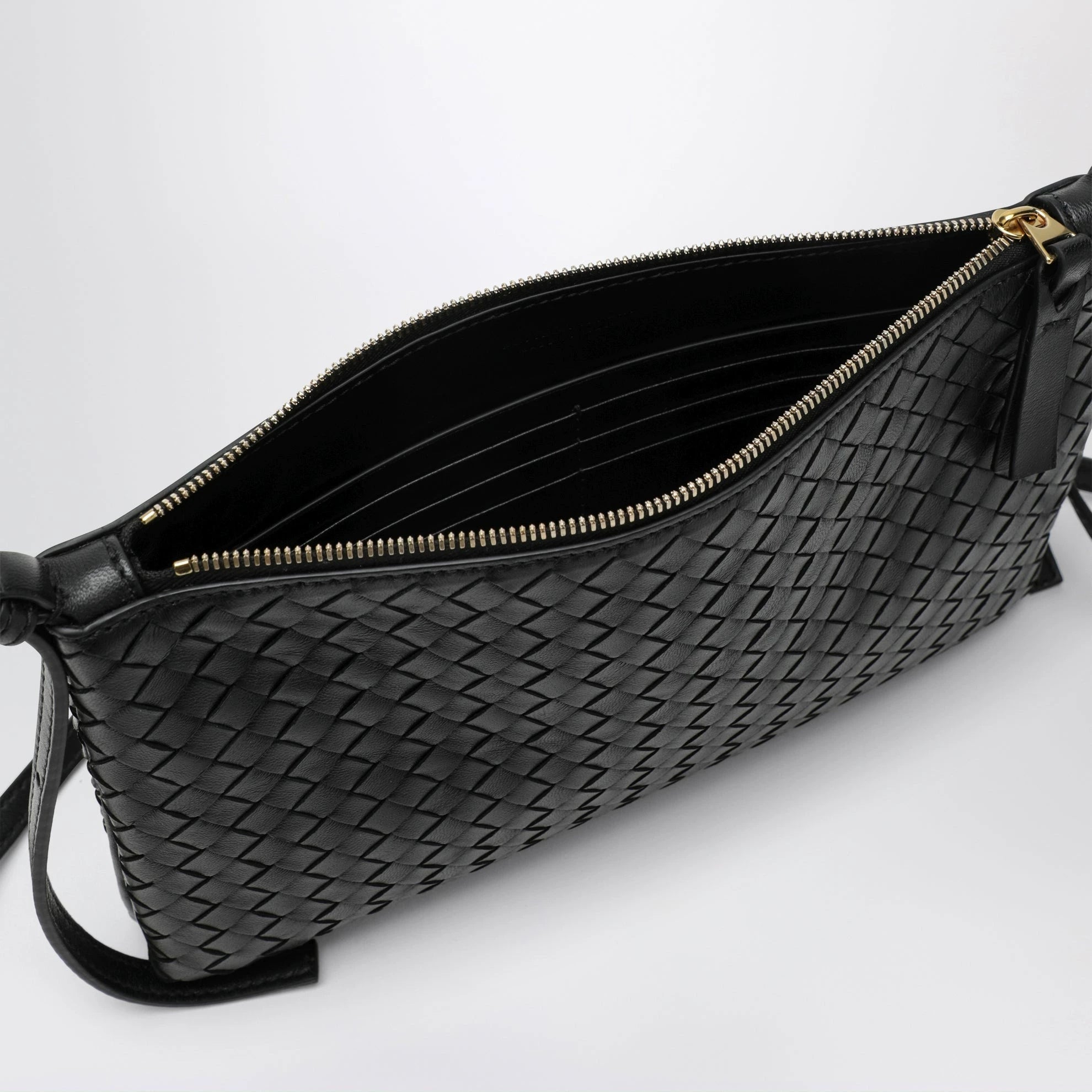 Bottega Veneta Women's Piccolo Medium Shoulder Bag in Black