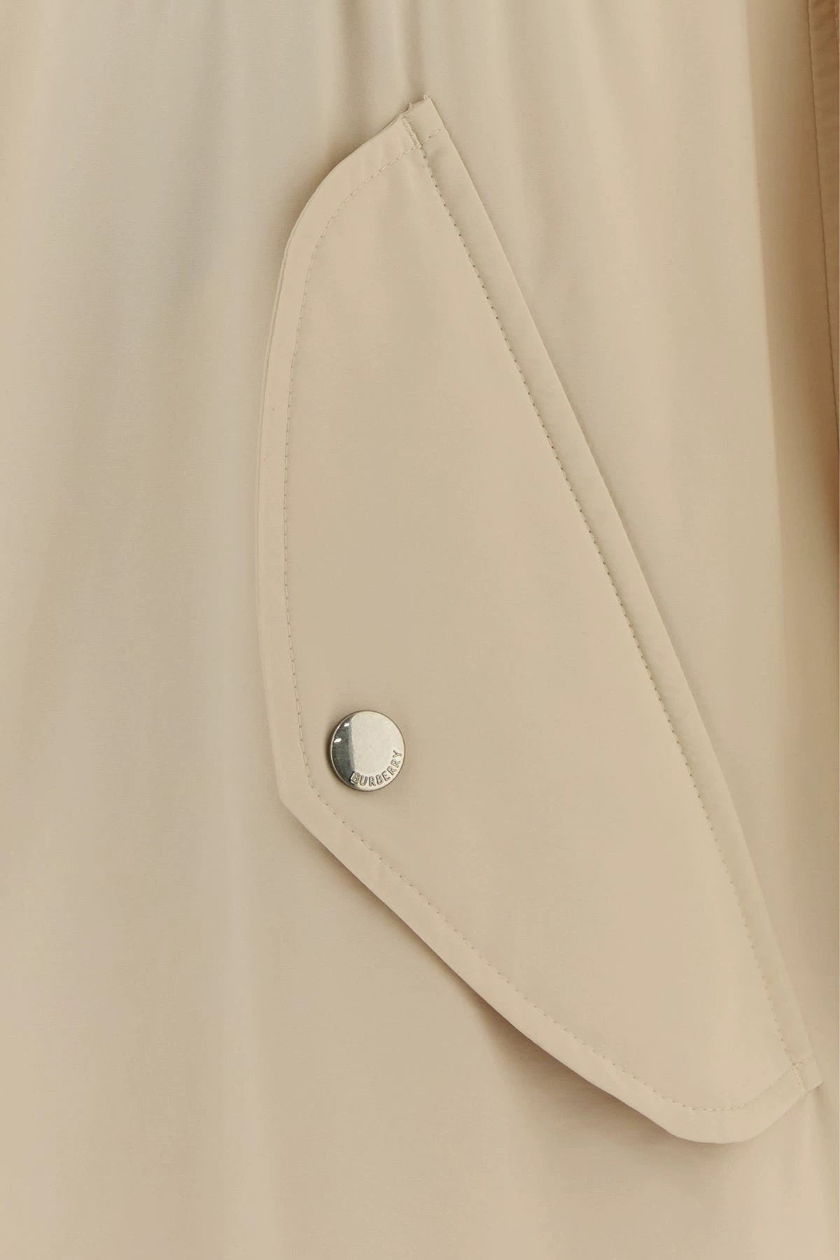Burberry Women's Newbury Trench Coat in Beige