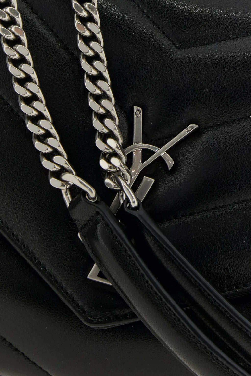 Saint Laurent YSL Loulou Medium Bag in Black