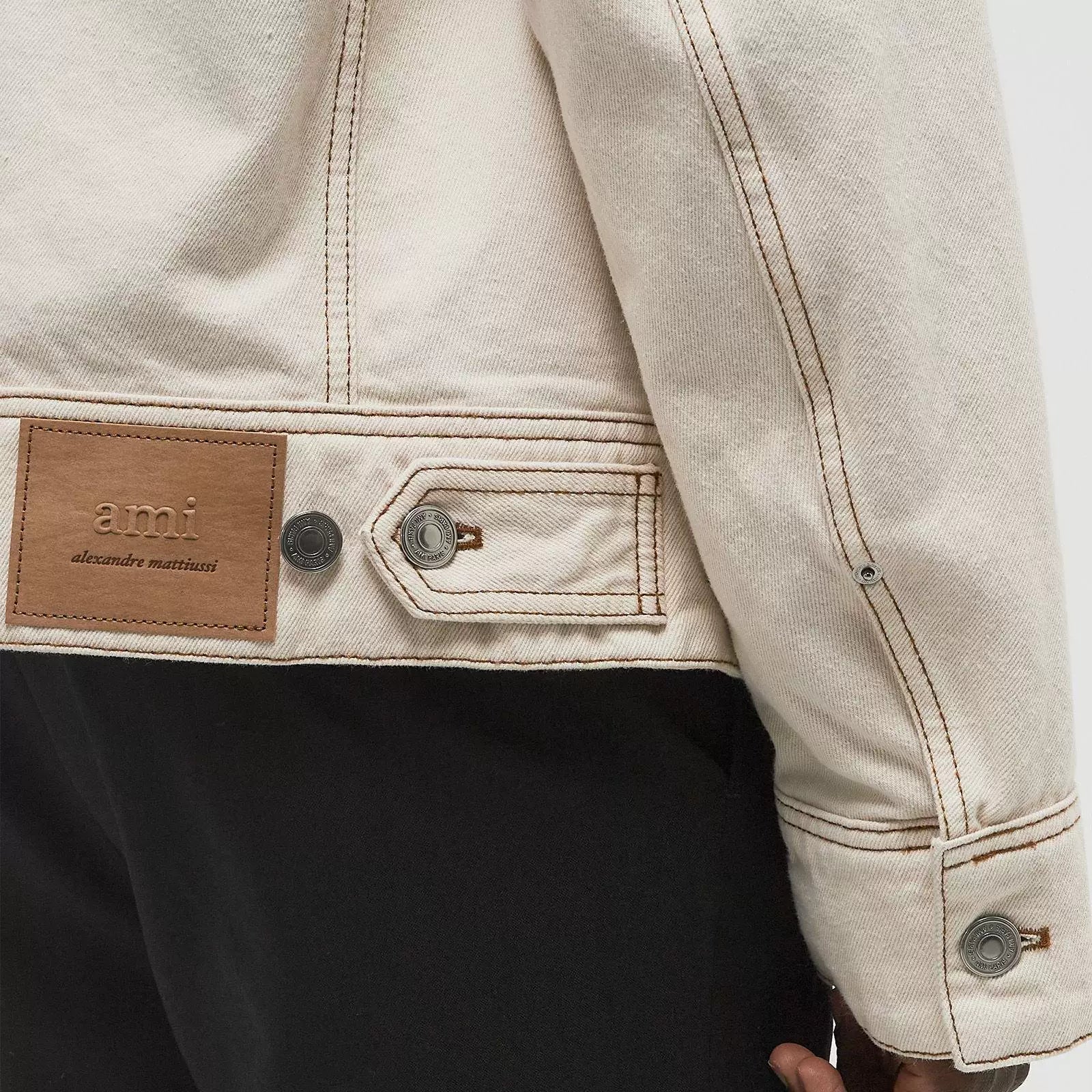 Ami Paris Men's Hjk247de0039 Jacket in White