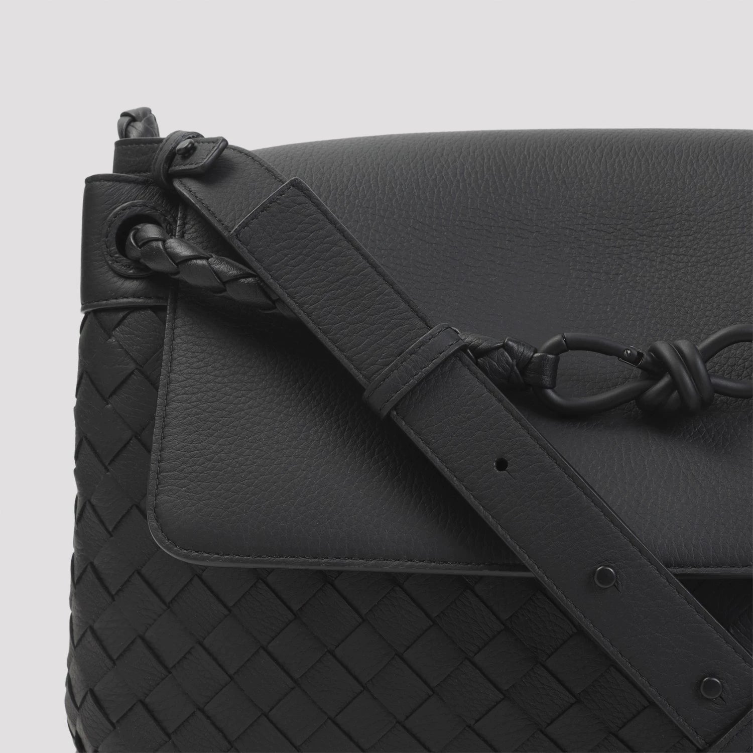 Bottega Veneta Men's Andiamo Bv Medium Bag
