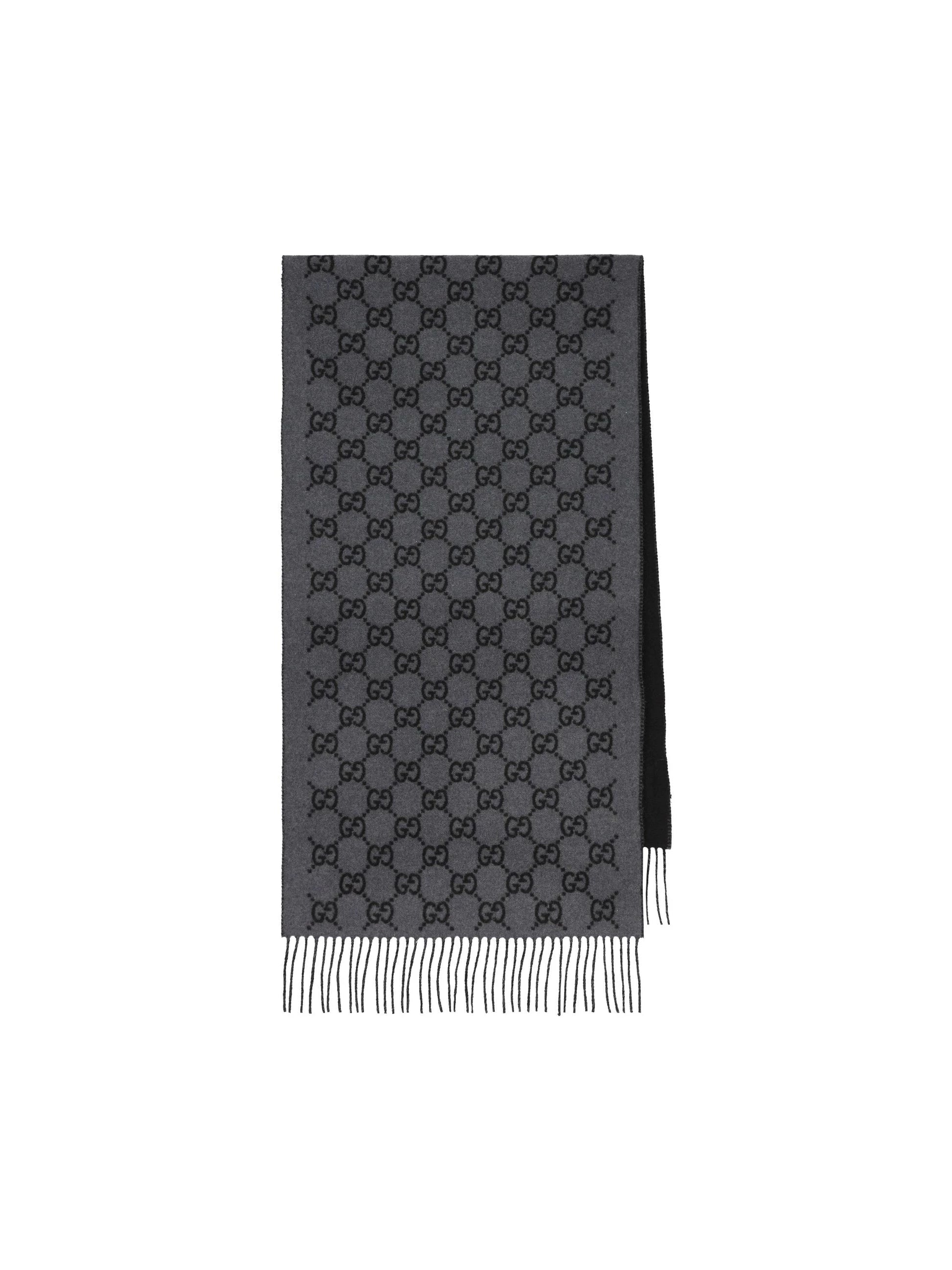 Gucci Men's Scarf in Grey