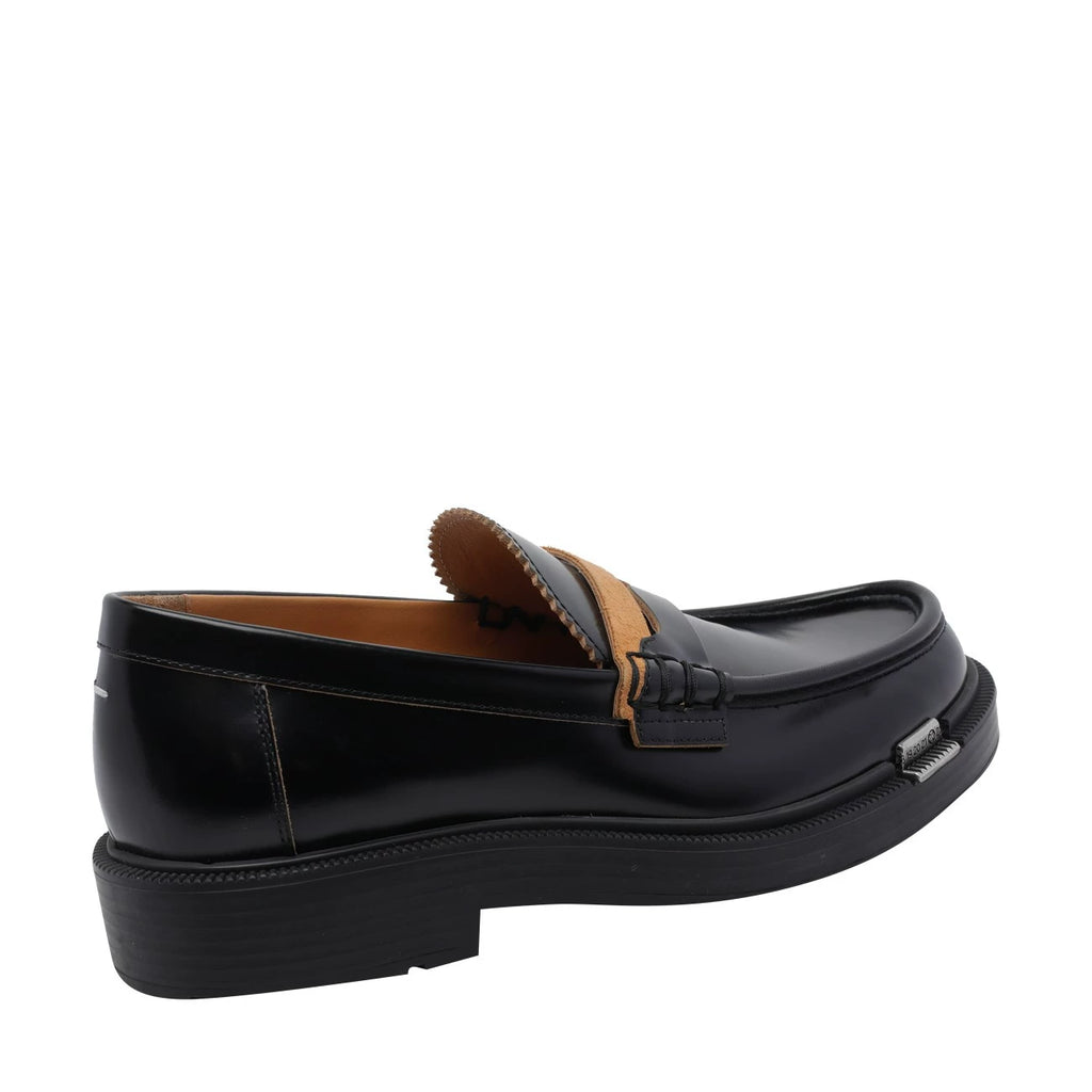 Maison Margiela Decortique Loafers in Black