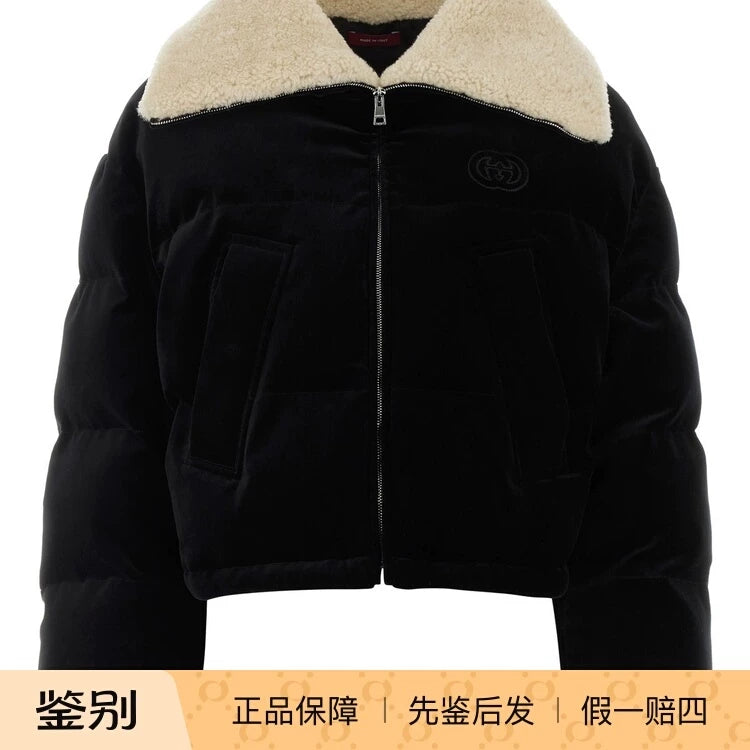 Gucci Women's Puffer Jacket in Black