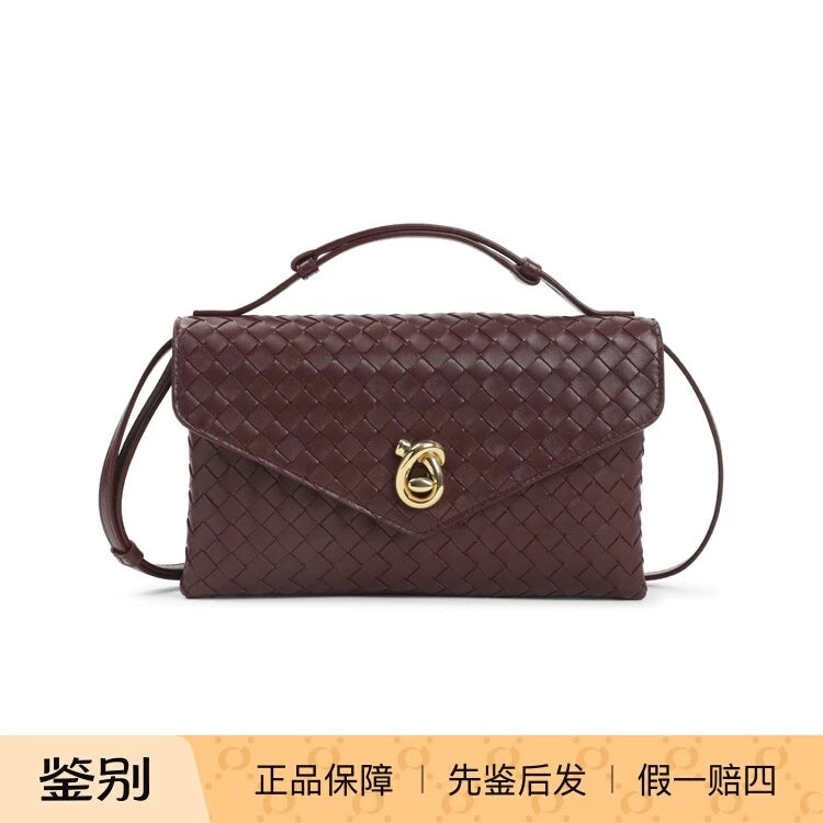 Bottega Veneta Women's Knot Lock Bv Shoulder Bag in Burgundy