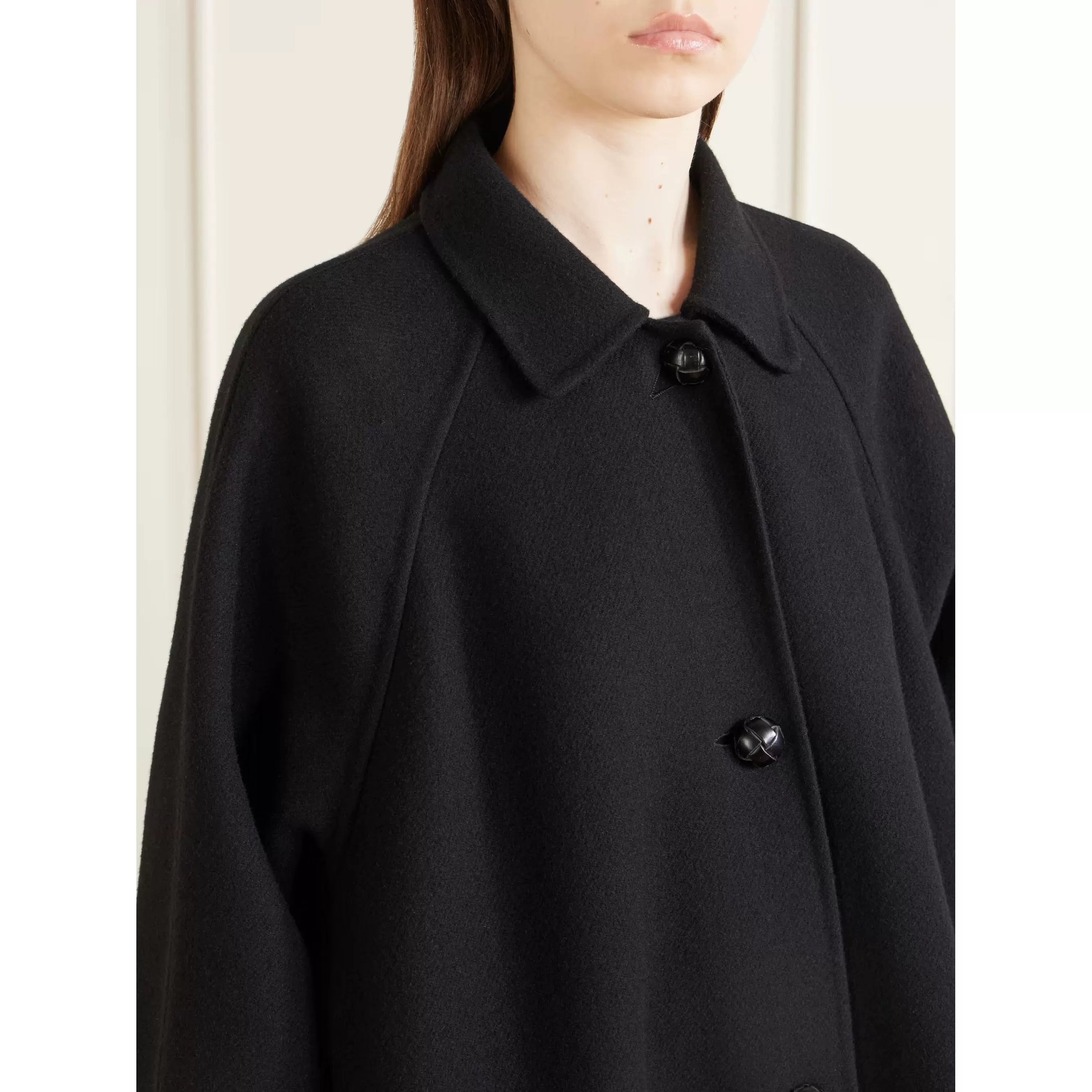 The Row Women's Ina Coat in Black