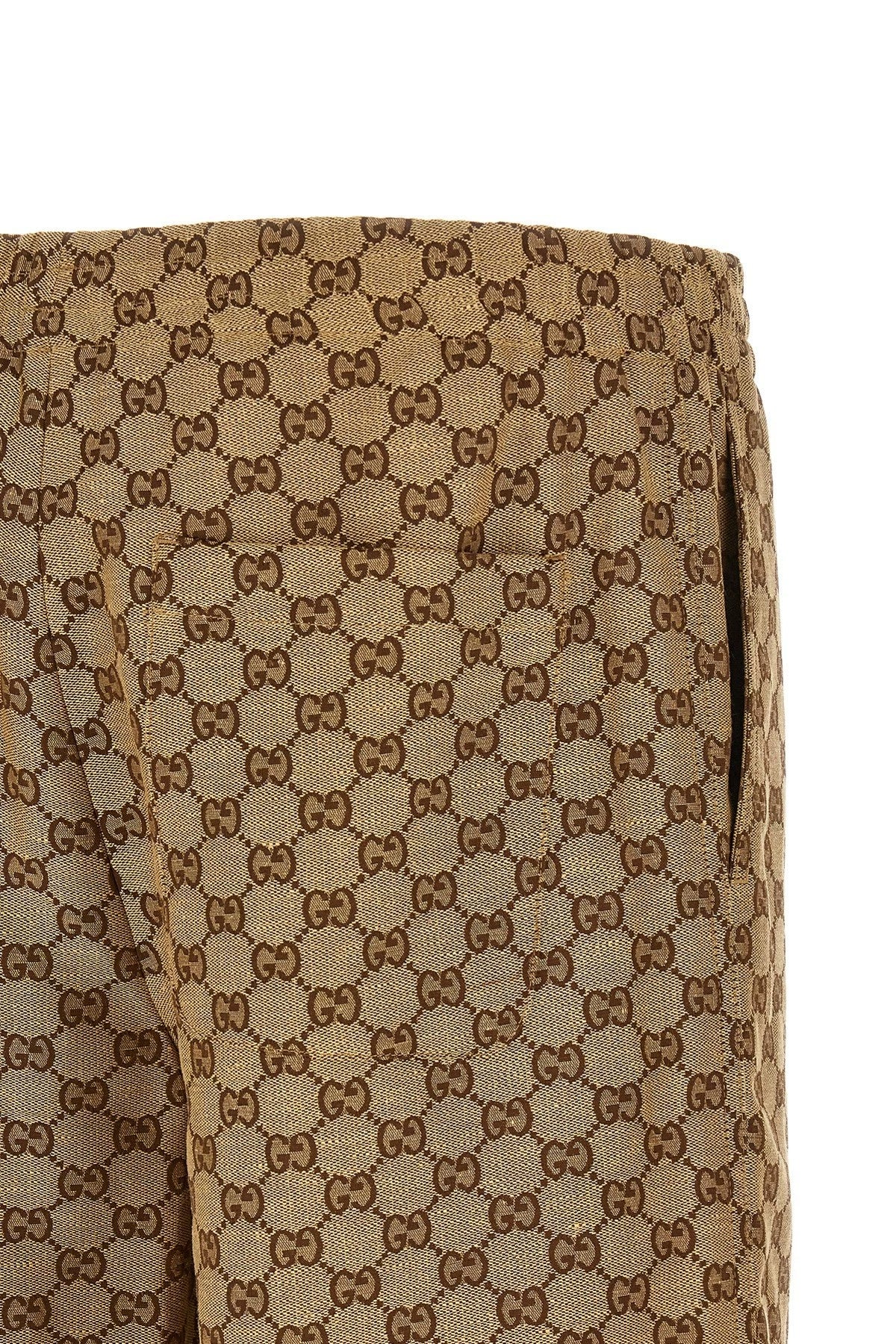 Gucci Men's Shorts in Beige