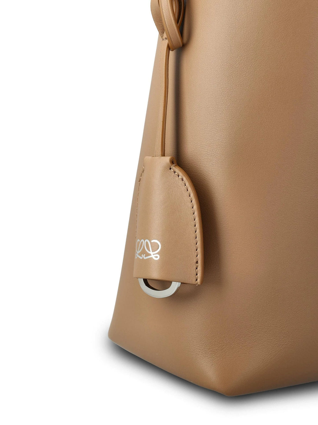 Loewe Women's Bilbao Medium Shoulder Bag in Beige