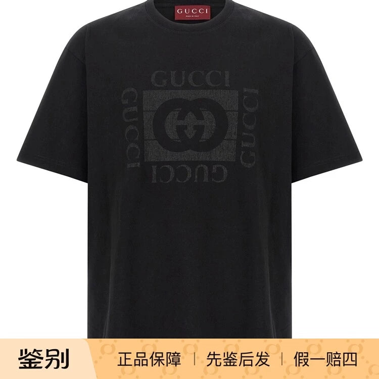 Gucci Men's T-Shirt in Black