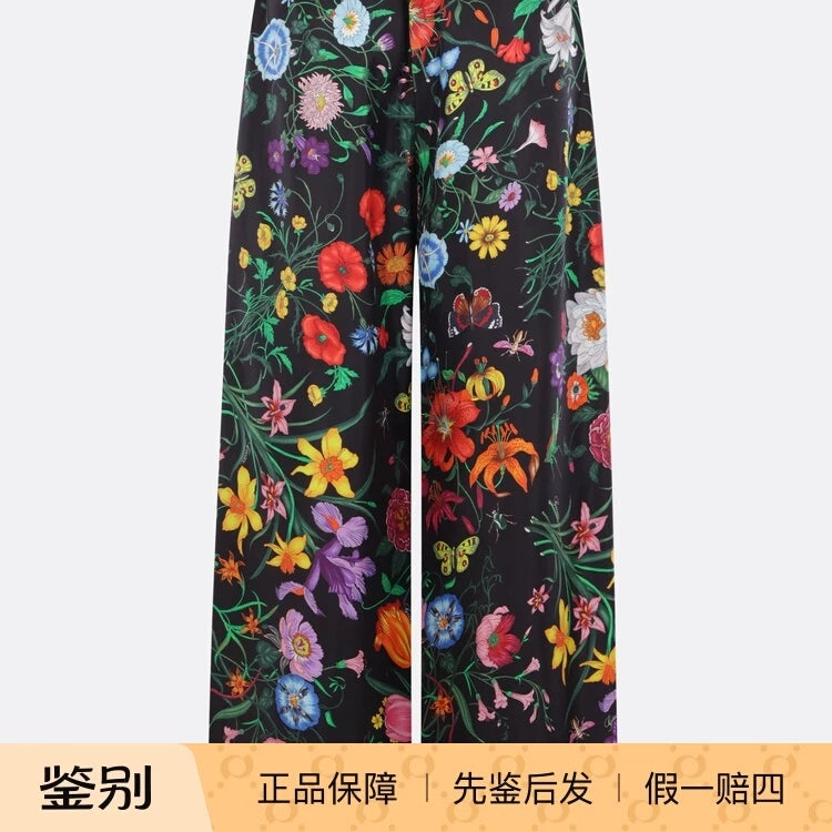 Gucci Women's Pants in Black