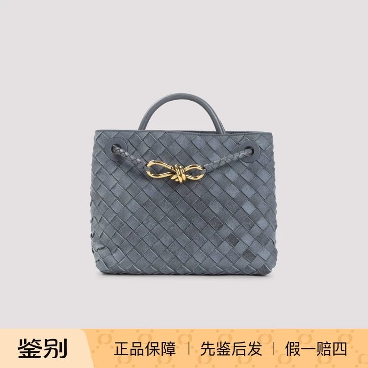 Bottega Veneta Women's Andiamo Small Bag in Blue
