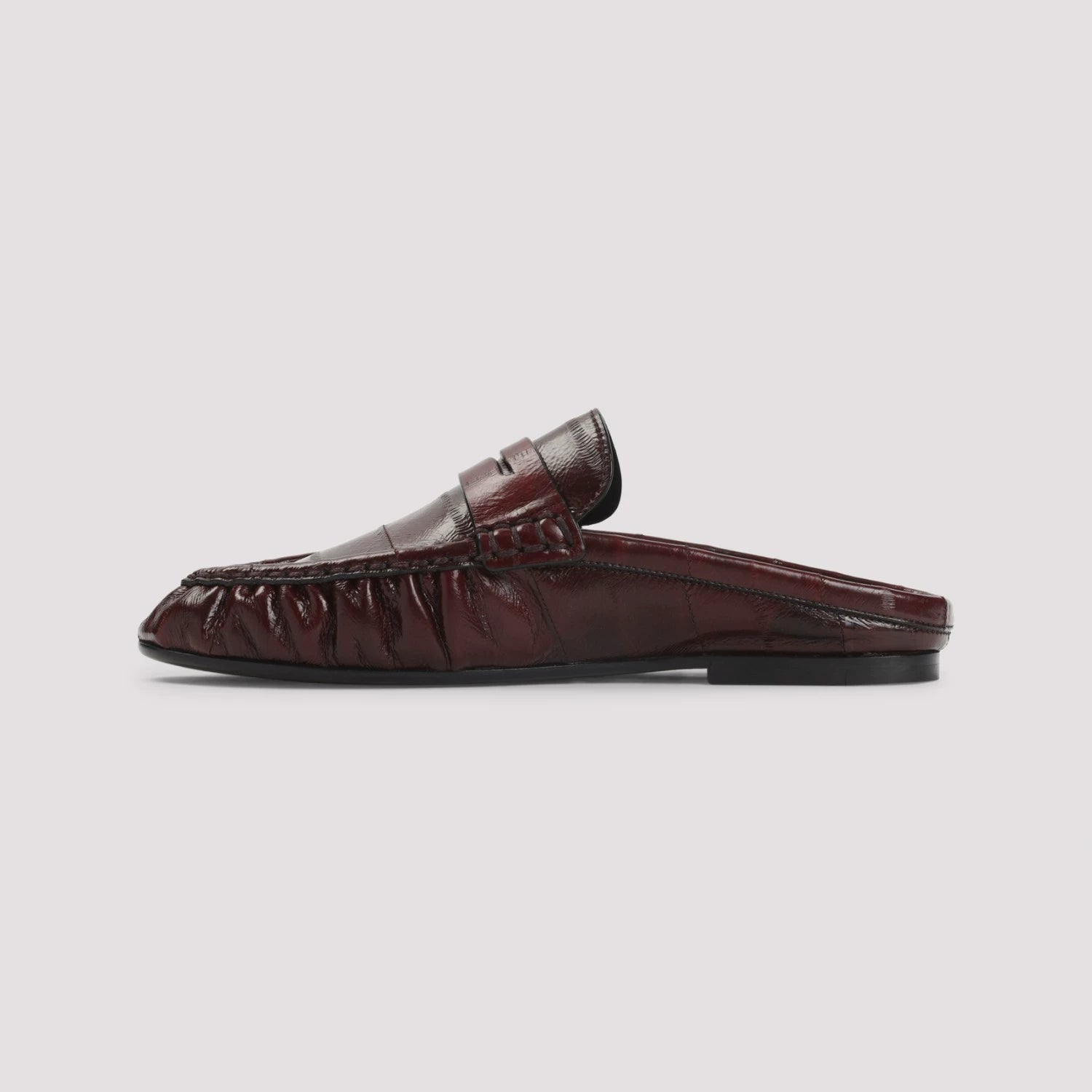 Ysl Women's Saint Laurent Le Loafer Shoes in Burgundy