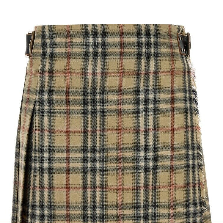 Burberry Skirt in Beige